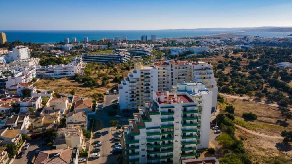 Cozy Sunny Apartment Wi-Fi & Ac Алвор Экстерьер фото